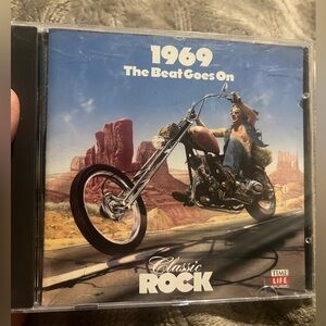 1969 The Beat Goes on Classic Rock Time Life Music  CD